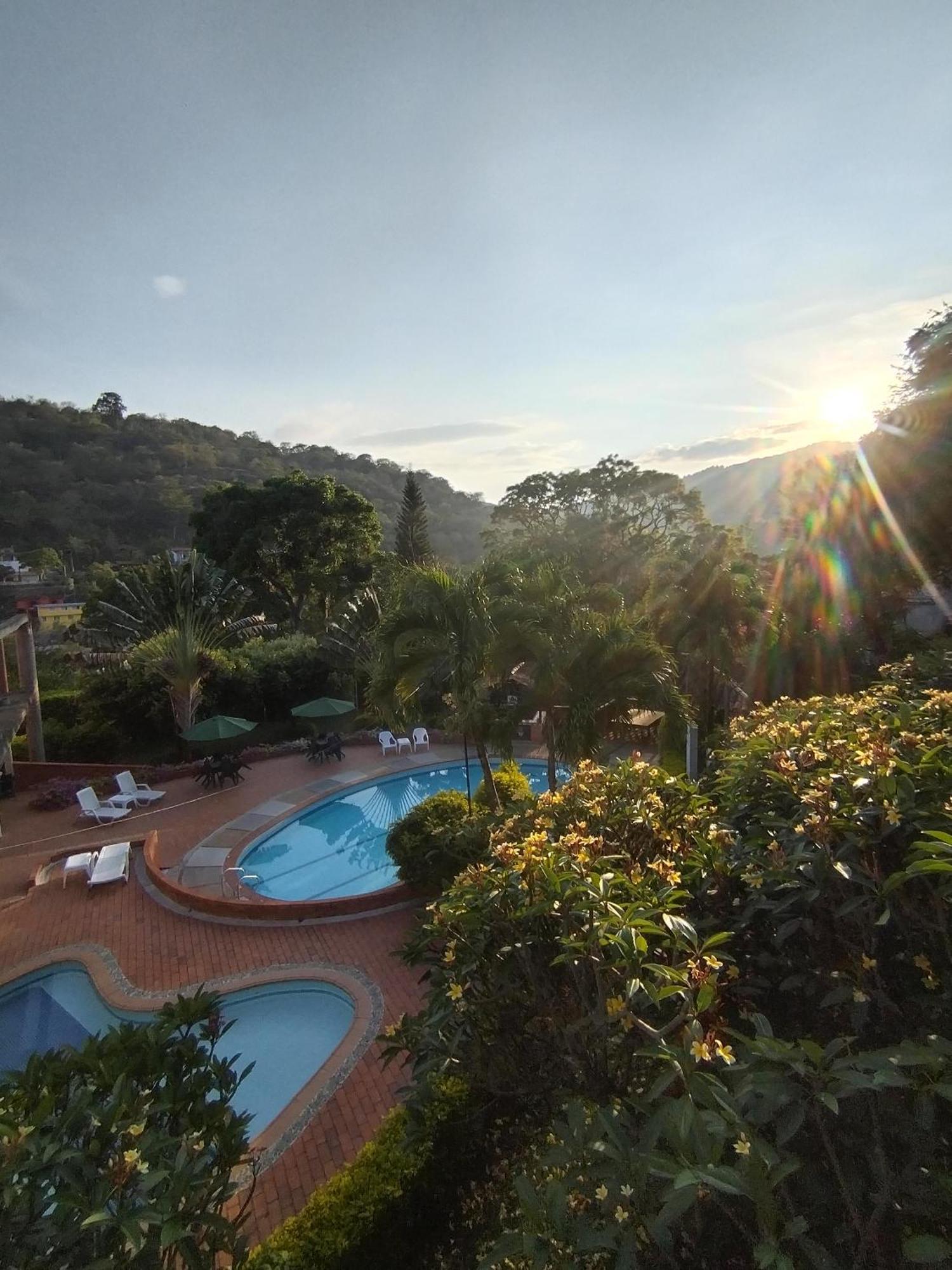 Hotel Campestre Casona Del Camino Real San Gil Bagian luar foto